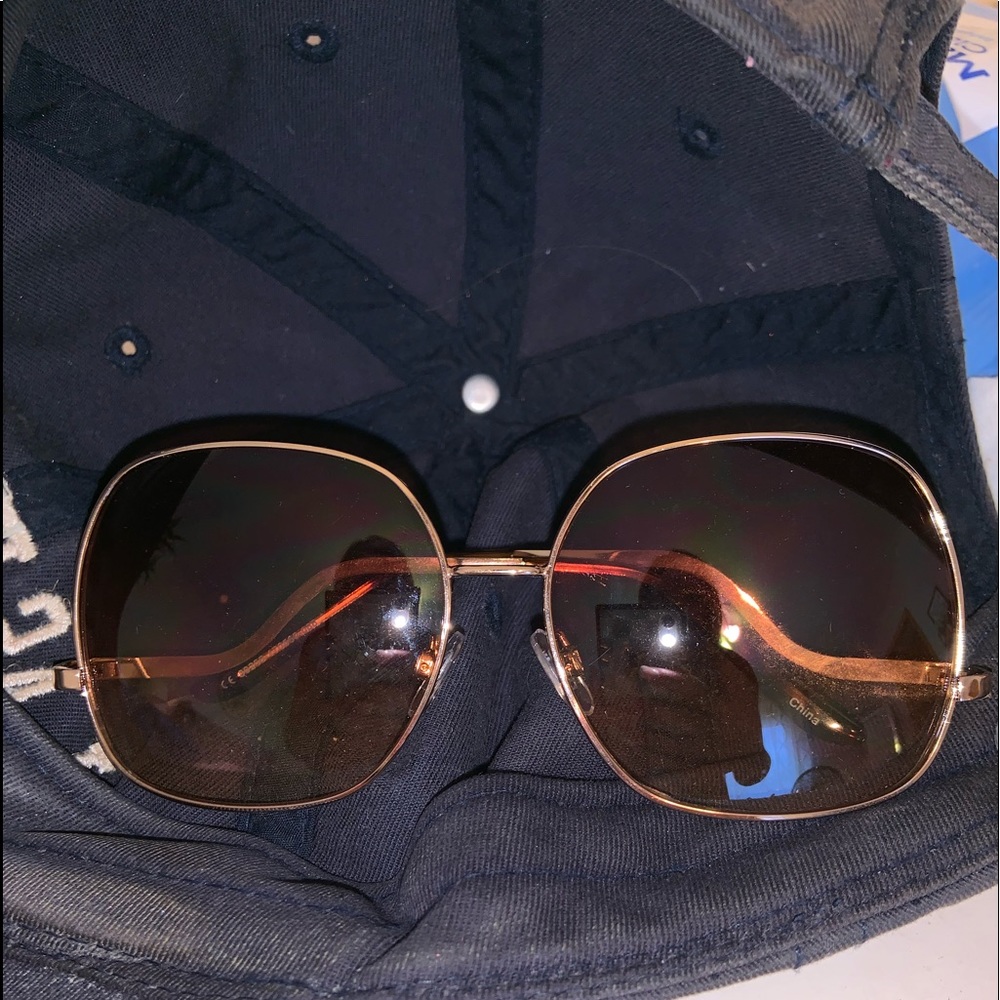 Charming Charlie round sunglasses